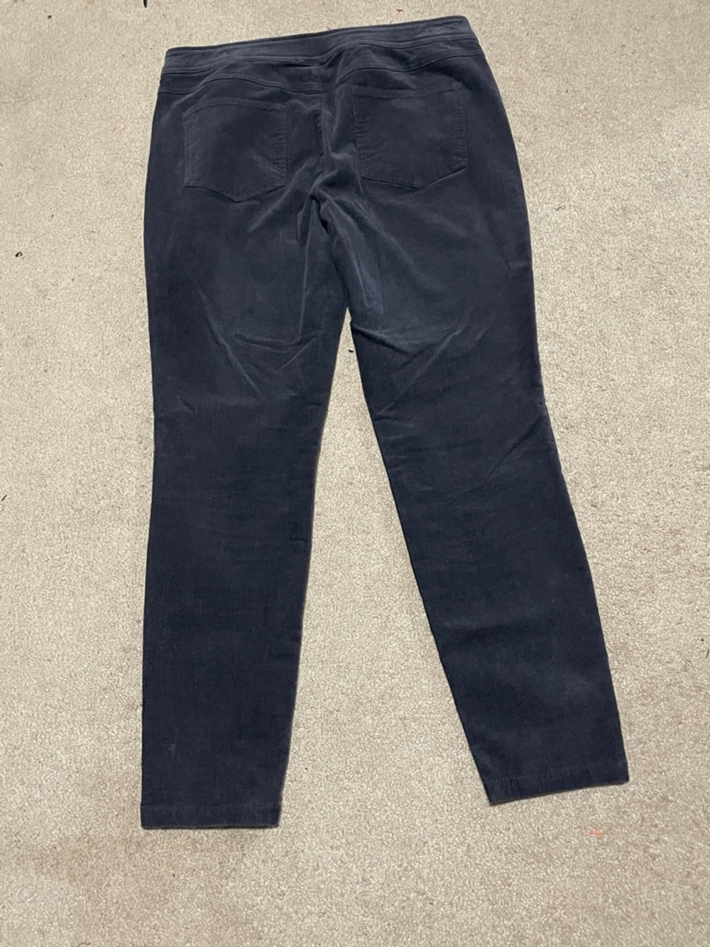 Tribal High-Rise greyish Slim Jogger Pants for Women - Picture 5 of 5